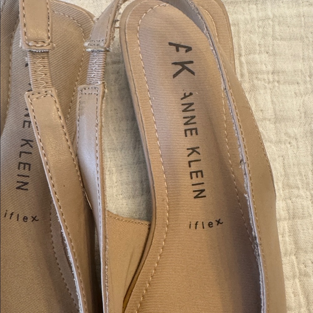 Anne Klein Two-Tone Beige and Black Slingback Flats - Picture 2 of 9
